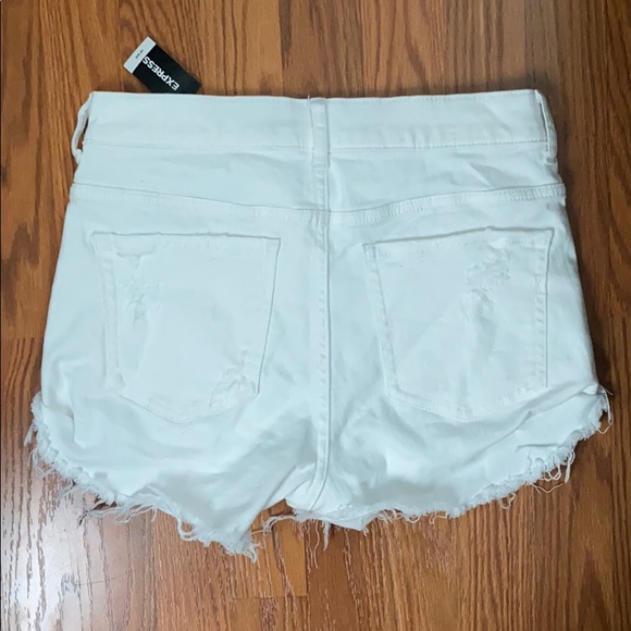 white shortie high rise jean shorts - Picture 2 of 2